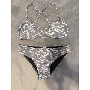Grey stripe pattern swimsuit